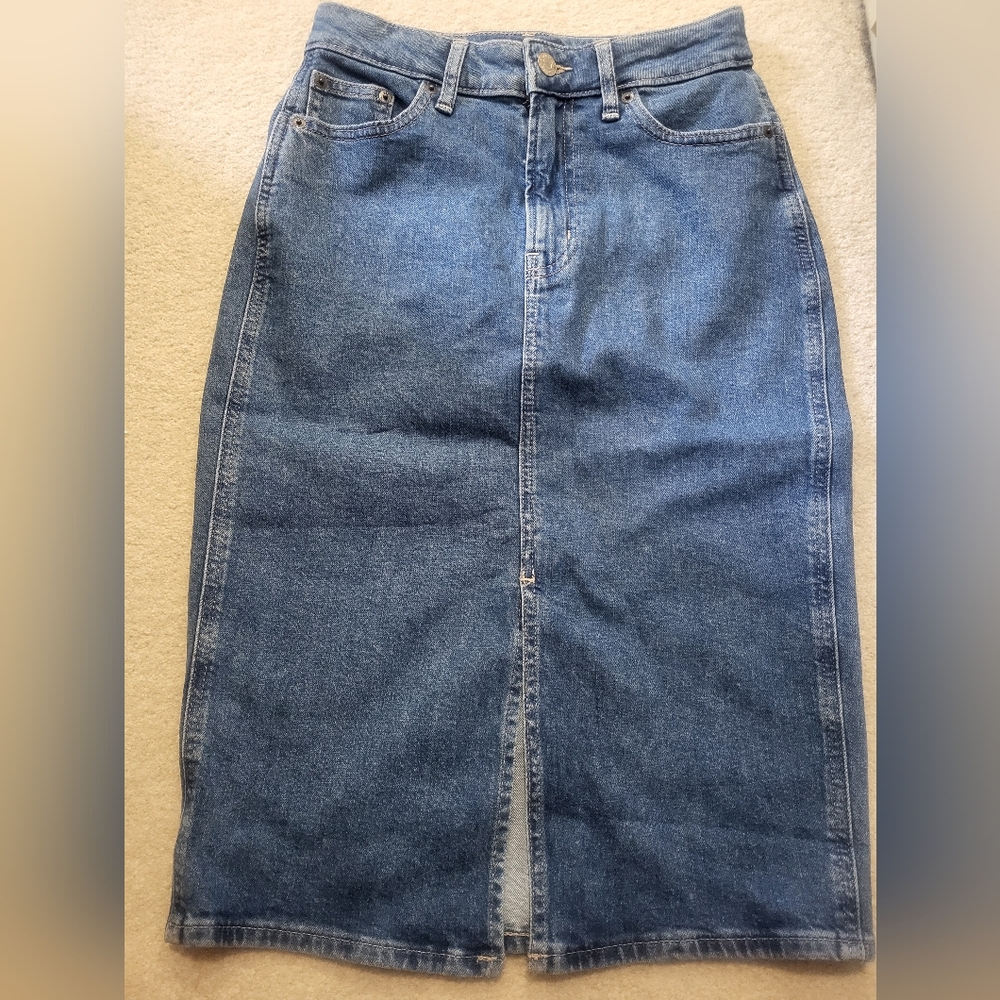 GAP Classic Blue Denim Skirt